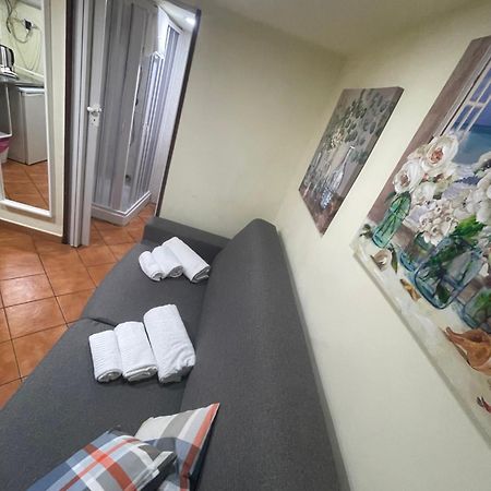 Апартаменти Centro Storico Casa Mari' Неаполь Екстер'єр фото