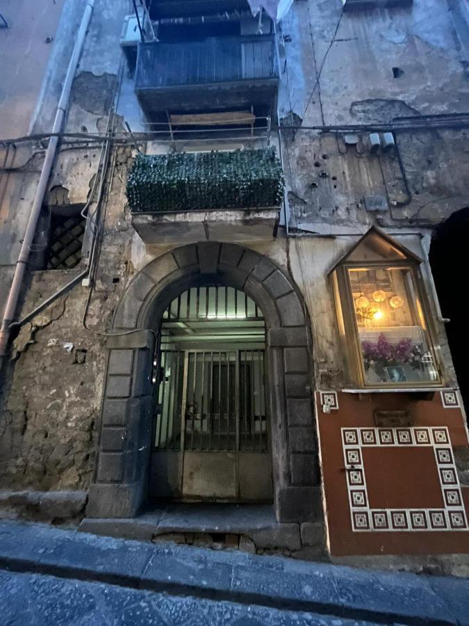 Апартаменти Centro Storico Casa Mari' Неаполь Екстер'єр фото